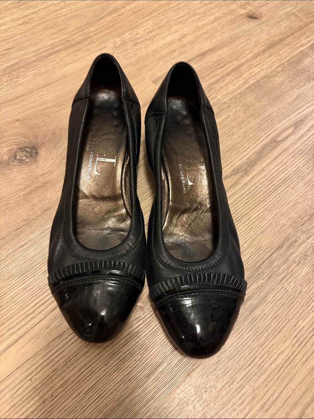 Agl Black Leather Ballet Flats with Glossy Cap-Toe